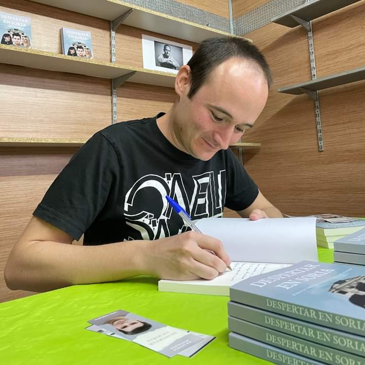 firma de libros Uiso Crespo